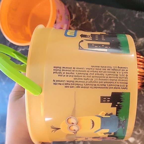 Lot of 3 items of halloween Decoration mask 2 buckets Charlie Chaplin Minions - Picture 3 of 12